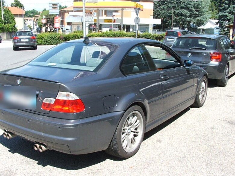 BMW M3 E46 de trois quarts arrière