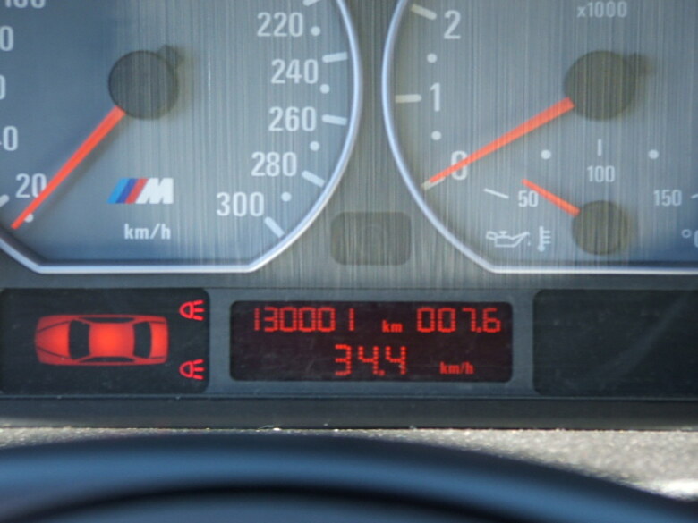 Compteur BMW M3 E46 gradué à 8 000 tr/min